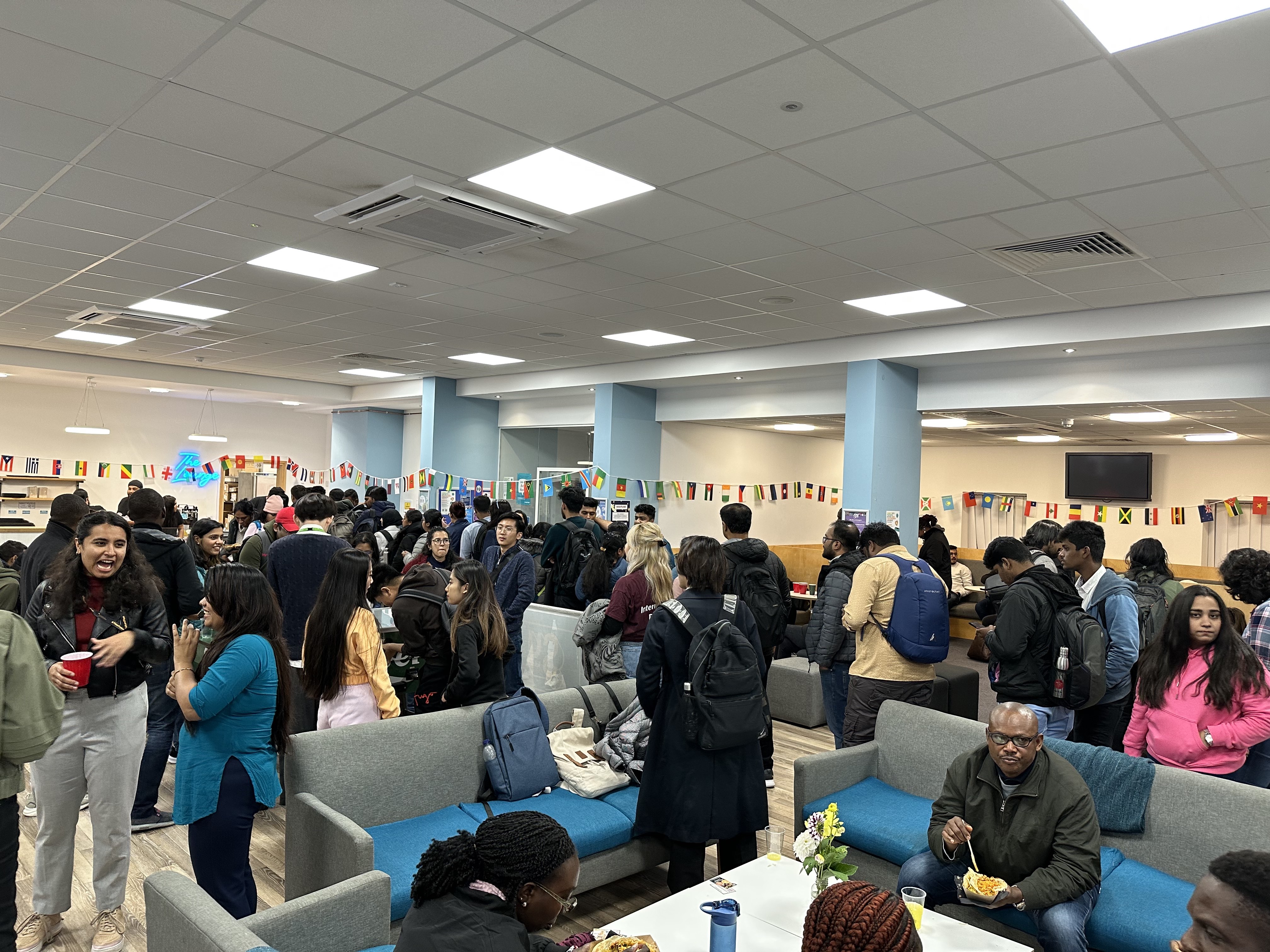 Sign up to the SU website so you can join groups, get merch and opt in for exclusive deals and discounts!